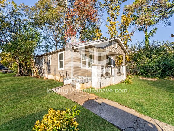 772697_002_front_view_2.jpg