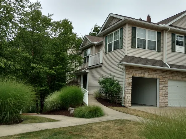 5080 Whispering Oaks Blvd APT D1, Parma, OH 44134