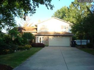 5670 Janet Blvd, Solon, OH 44139