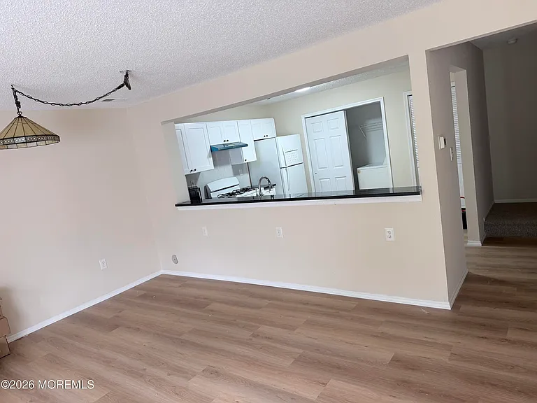 29 Madison Ct — Photo 3