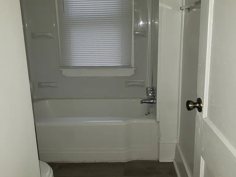 5077 Berkshire St — Photo 4