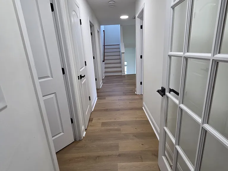 8312 Compton Acres Ln — Photo 18
