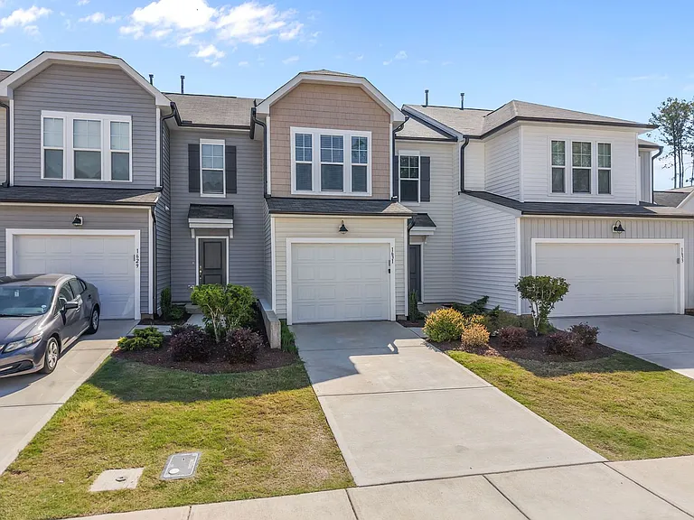1631 Glacier Dr — Photo 3