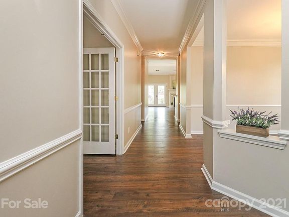5th image of 7212 Fortrose Ln