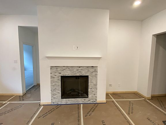 Quick Move In Home by Ashton Woods