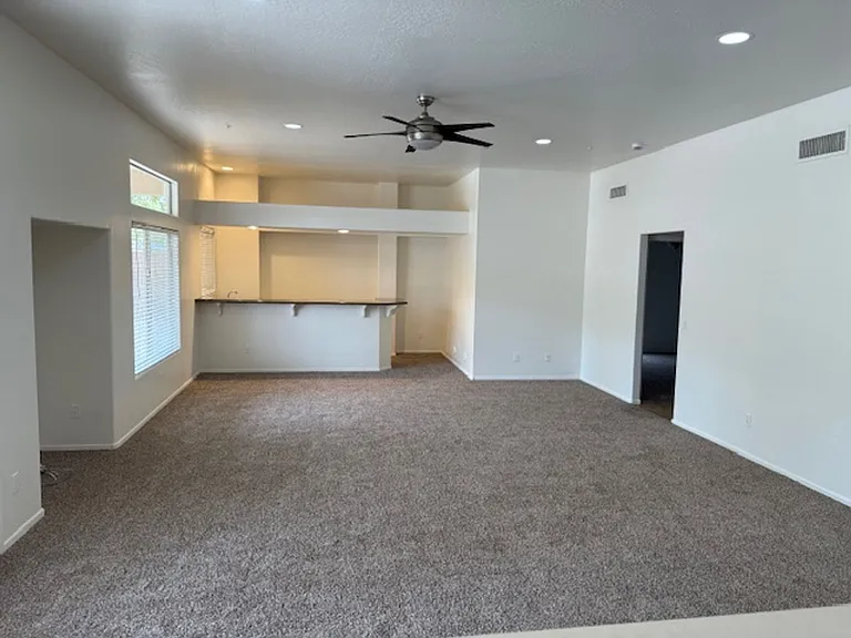 9556 W Blue Sky Dr — Photo 4