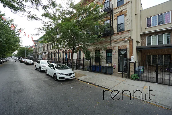 Rented by Rennit Inc. | media 11