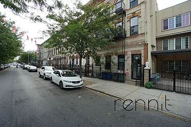 Rented by Rennit Inc.