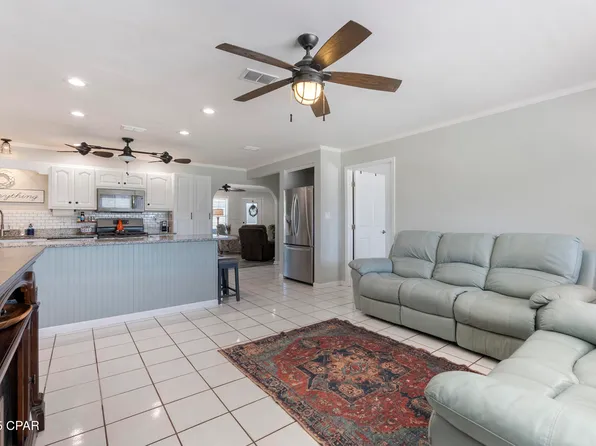2002 Beck Ave, Panama City, FL 32405