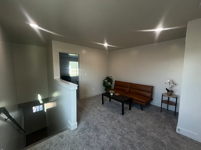 Southbridge Townhomes — Photo 15