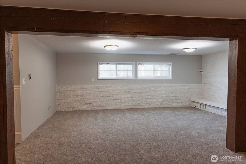 2nd image of 707 Spruce Street