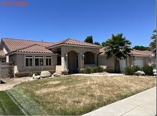 1464 Larrete Ave, Madera, CA