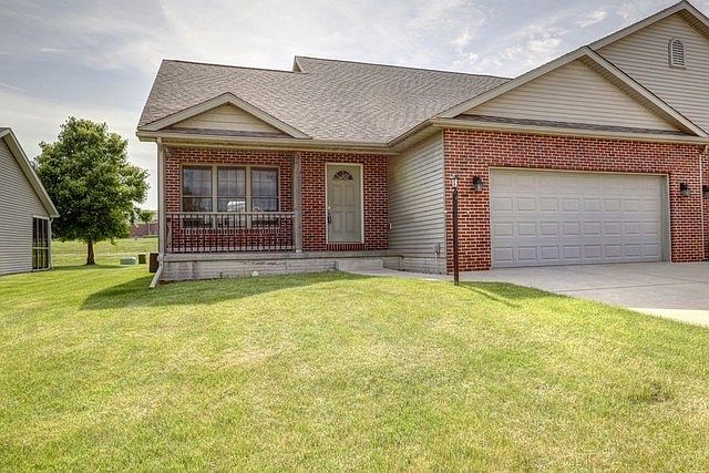1st image of 501 Prairie Ln