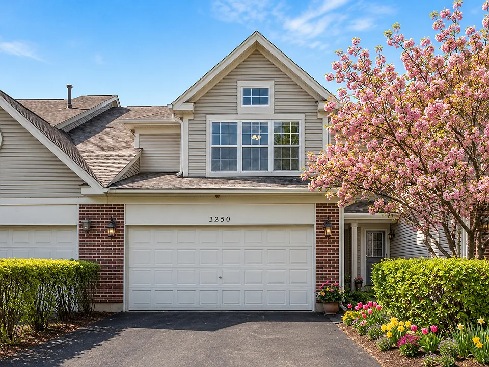 3250 Cool Springs Ct