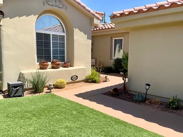 3 bed, 2200 sqft, $3,500 — Photo 3