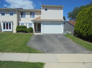 634 Thorndale Dr, Elgin, IL 60120