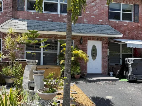 806 NW 41st Ct, Pompano Beach, FL 33064