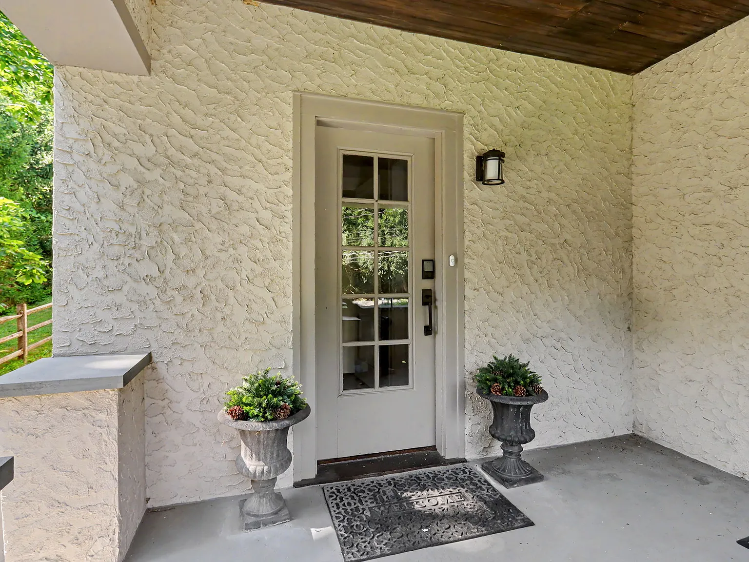 2 bed, 1200 sqft, $4,750 — Photo 2