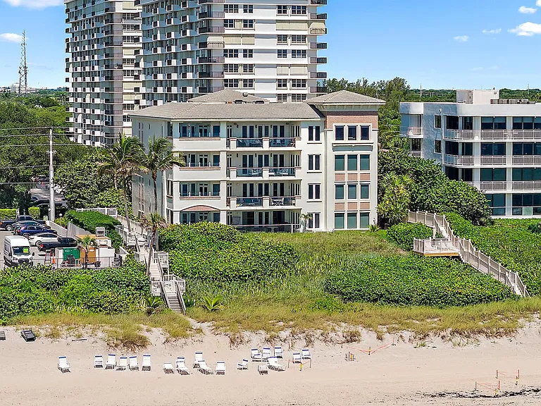2070 N Ocean Blvd #Penthouse 4 — Photo 41