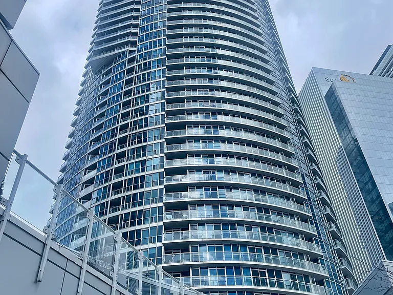 208 Queens Quay W — Photo 1