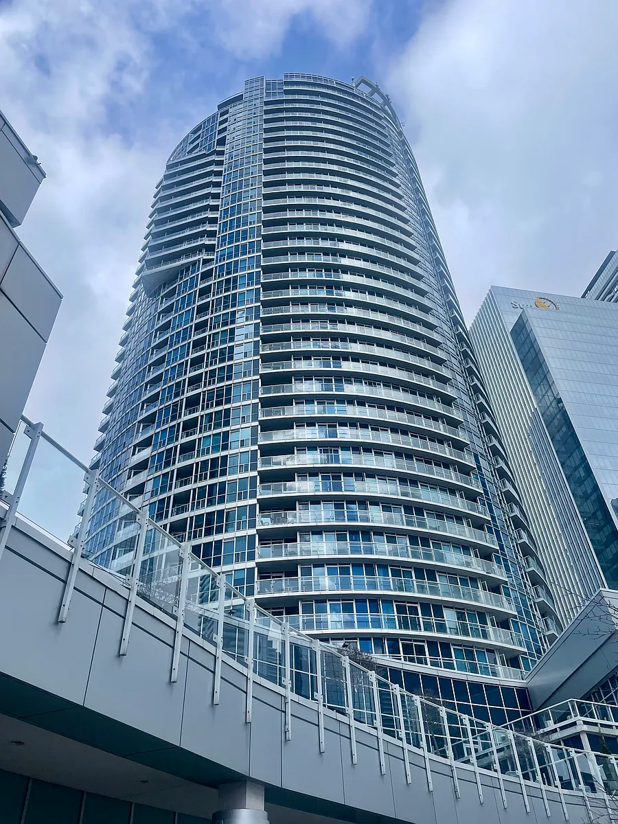 Photo 1 of 10 - 208 Queens Quay W - Toronto, ON Primary Photo - 208 Queens Quay W