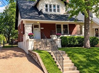 7217 Zephyr Pl, Saint Louis, MO 63143