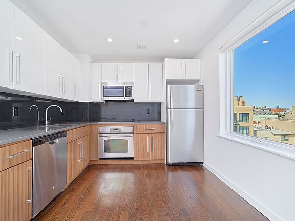 4th image of 1209 Dekalb Ave APT 522