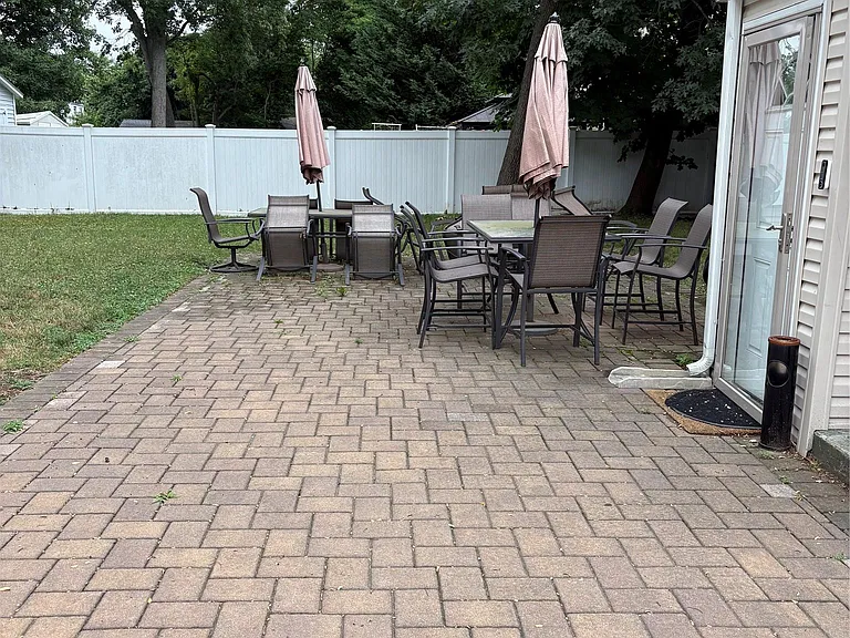 125 Washington Ave — Photo 19