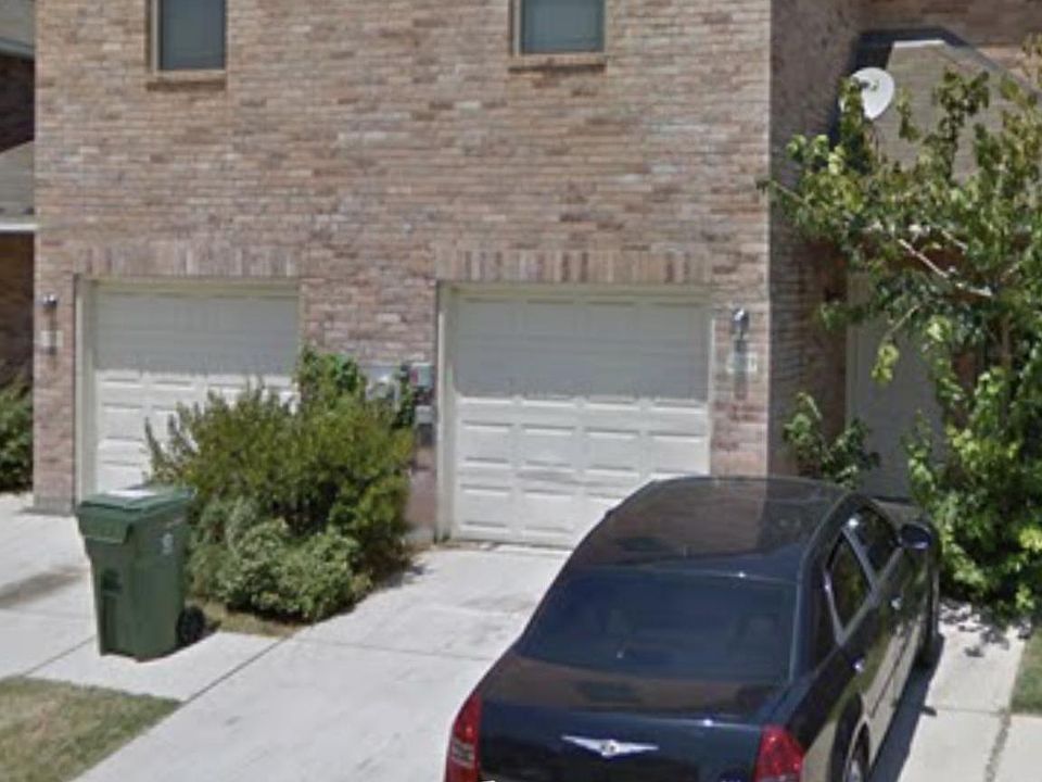 1st image of 2319 Aldergate Dr