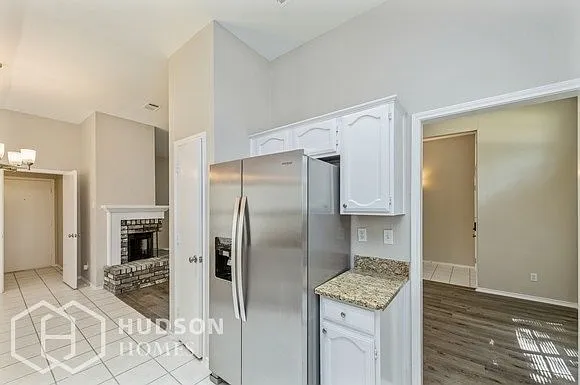 4136 Clary Dr — Photo 9