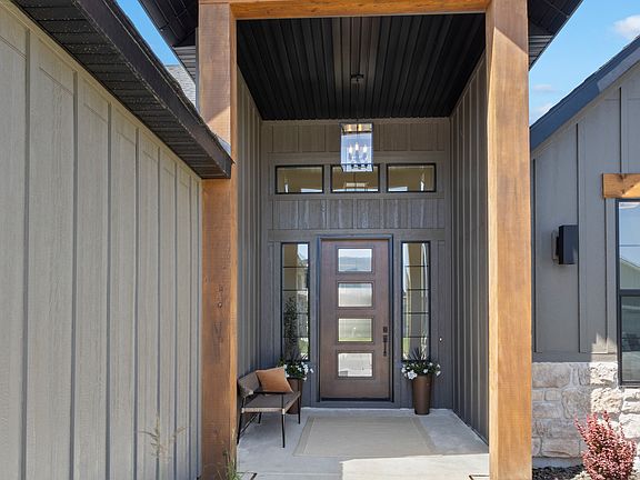 7th image of this home