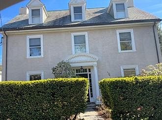 1st image of 159 Longwood Ave #1