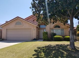 3723 Rio Viejo Dr, Bakersfield, CA 93313