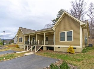 417 Kerlee Heights Rd, Black Mountain, NC 28711