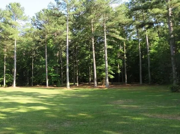 251 Windsong Dr, Roanoke Rapids, NC 27870