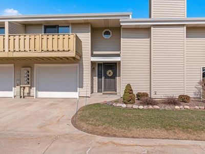 6461 S Crabapple COURT #2, Oak Creek, WI, 53154