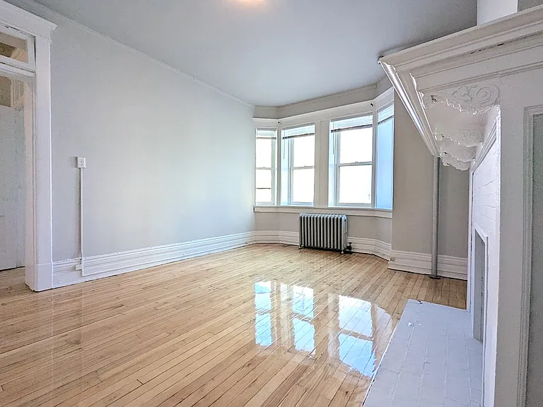 314 Broadway — Photo 11