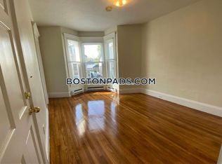 100 River St #2, Cambridge, MA 02139