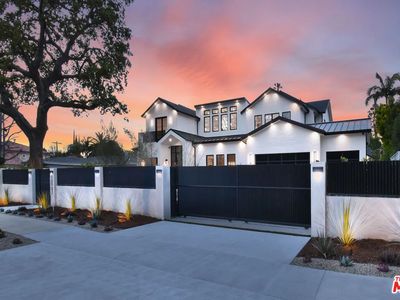 13907 Chandler Blvd, Sherman Oaks, CA, 91423