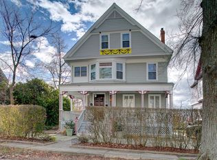 11 Dresser St #2, Newport, RI 02840
