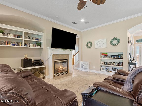 5th image of 1372 EAGLE CROSSING Drive