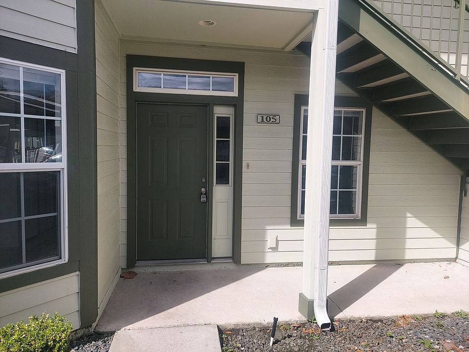 1st image of 2935 NE 7th St APT 105