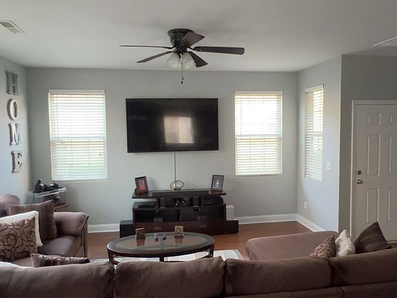 3rd image of 8810 Kellum Dr