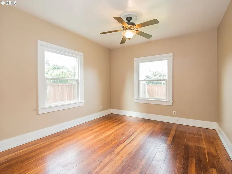 6711 N Albina Ave — Photo 10