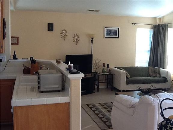 4th image of 420 Sanibelle Cir Unit 104