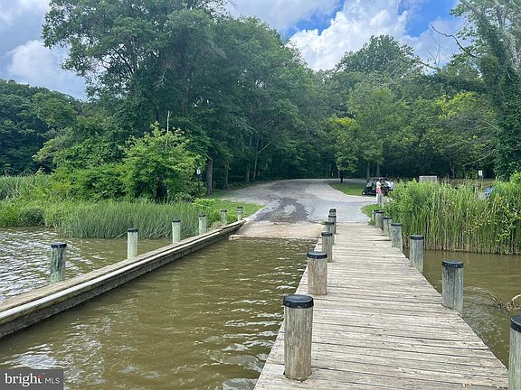 4th image of 17507 Magruders Ferry Rd