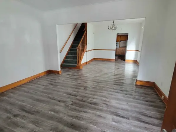 65-67 S Church St, Carbondale, PA 18407