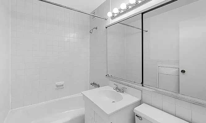 Rented by REAL New York | media 18