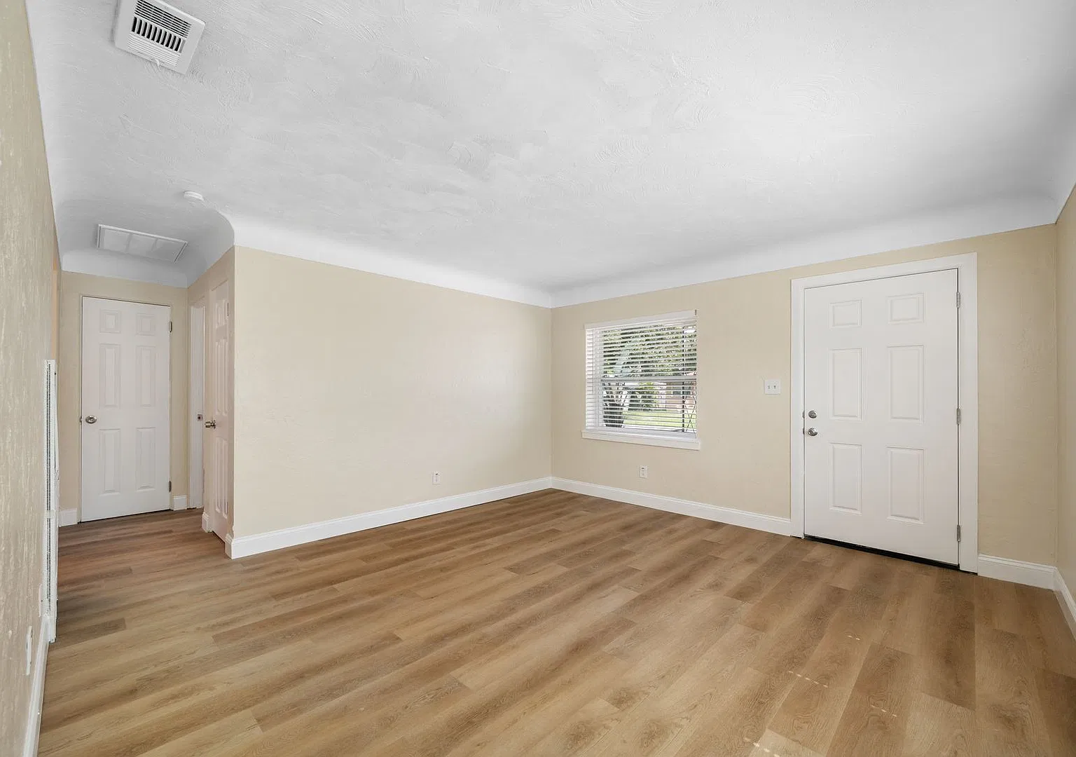 3 Bedroom 1 Bath in Central St. Pete!! — Photo 3