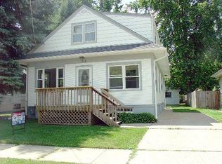 315 Morgan St, Elgin, IL 60123